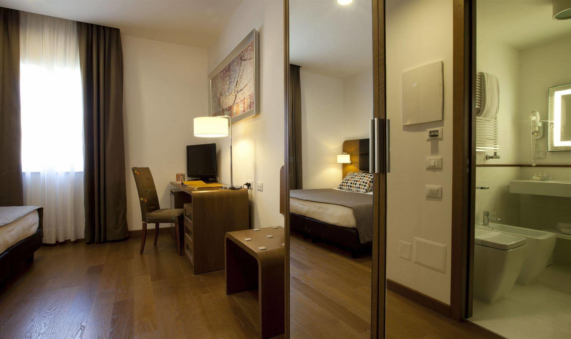 Hotel Plaza Сорренто Экстерьер фото